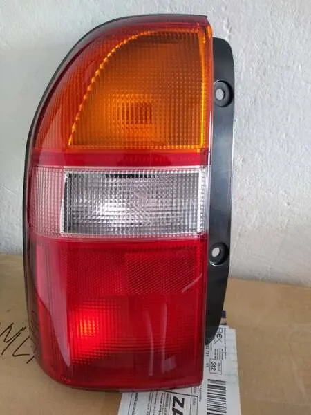 Stop Svetlo,Stop Lampa za Suzuki Grand Vitara od 1999. do 2005. god.