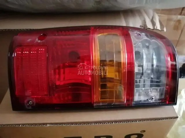 Stop Svetlo,Stop Lampa za Toyota Hilux od 2003. do 2005. god.