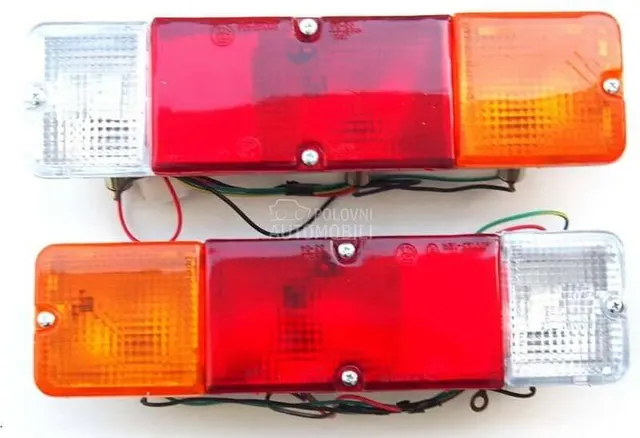 Stop Svetlo Stop Lampa za Suzuki SJ Samurai od 1979. do 2004. god. - 35604-86002