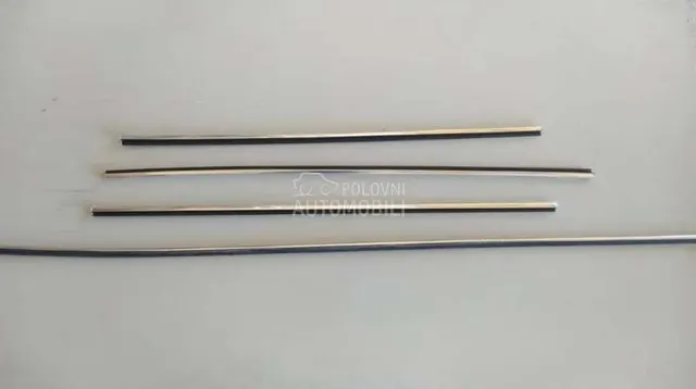 Lajsne Centralne Resetke SET za Peugeot 307 od 2005. do 2007. god. - 7452HE