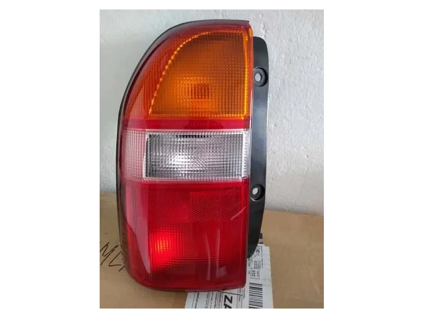 Stop Svetlo, Stop Lampa Suzuki Grand Vitara 1999-2005 - DESNO — Suzuki Grand Vitara (1999)