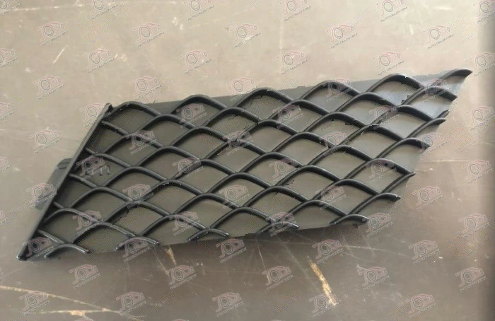 Poklopac Kuke Prednjeg Branika (Amg) Mercedes Gl (X166) 2012-2015 — Mercedes GL-Class (X166)