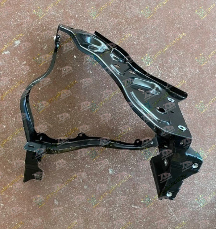 Nosač Fara Aluminijum Mercedes Cls (W218) Coupe 2014-2018 - LEVO — Mercedes CLS (W218)