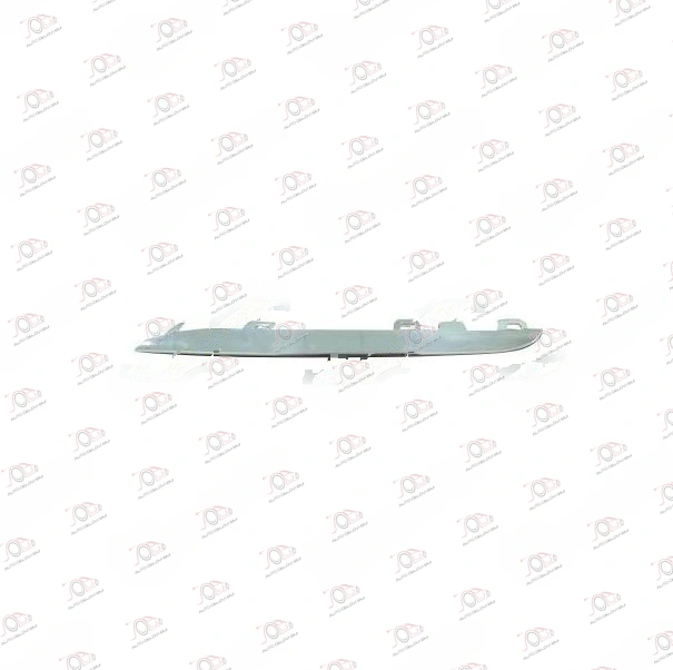 Lajsna PVC Maske Donja Hrom Mercedes C Class (W205) SDN/S.W. (od 2014.) - DESNO — Mercedes C-Class (W205)