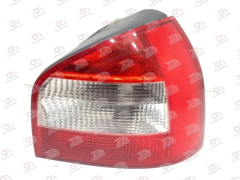 Stop Svetlo Audi A3 2000-2003 - DESNO — Audi A3