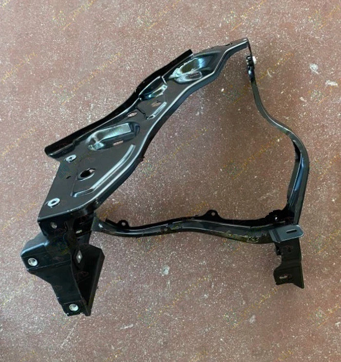 Nosač Fara Aluminijum Mercedes Cls (W218) Coupe 2014-2018 - DESNO — Mercedes CLS (W218)