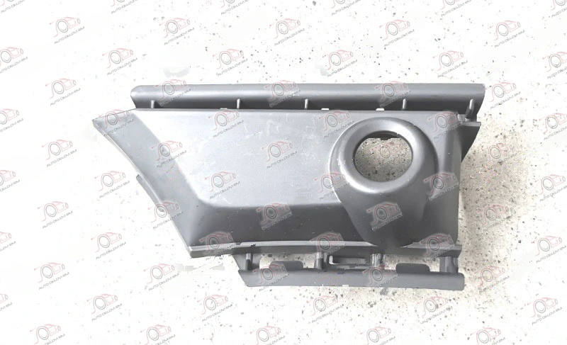 Poklopac Prednjeg Branika Plastični (Otvor za Senzor) (Amg-Line) Mercedes A Class (W176) 2012-2015 - DESNO — Mercedes A-Class (W176)
