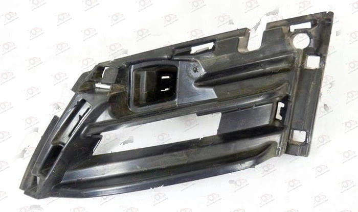 Nosač PVC Maske Plastični Škoda Octavia 6 (od 2017.) - DESNO — Škoda Octavia