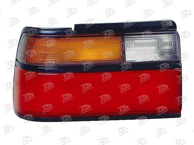Stop Svetlo Toyota Corolla SDN (E9) 1988-1991 - DESNO — Toyota Corolla SDN (E9)
