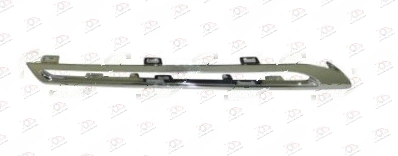 Lajsna PVC Maske Donja Hrom Mercedes Glc (X253) (od 2015.) - DESNO — Mercedes Glc (x253