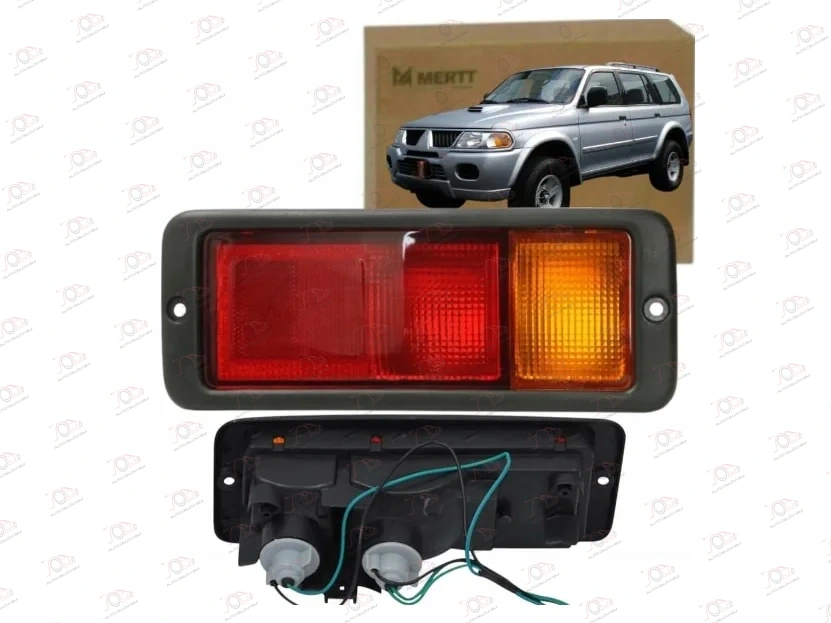 Stop Svetlo u Braniku Mitsubishi Pajero 1996-2001 - LEVO — Mitsubishi Pajero