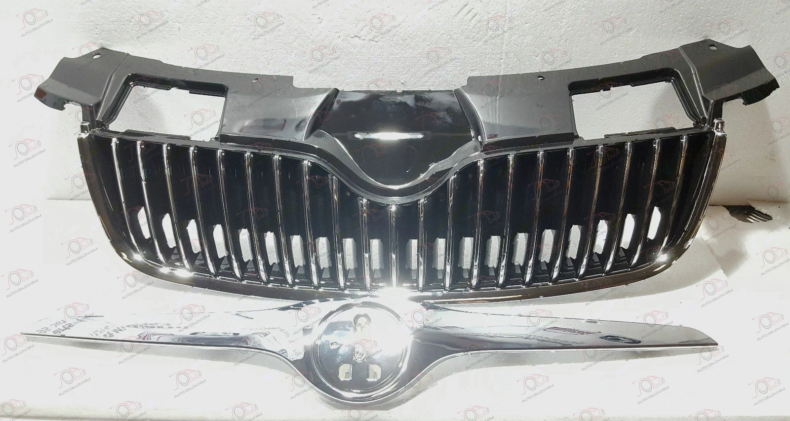 PVC Maska Komplet Crna/Hrom (Lajsna Haube) Škoda Fabia 2007-2010 — Škoda Fabia II