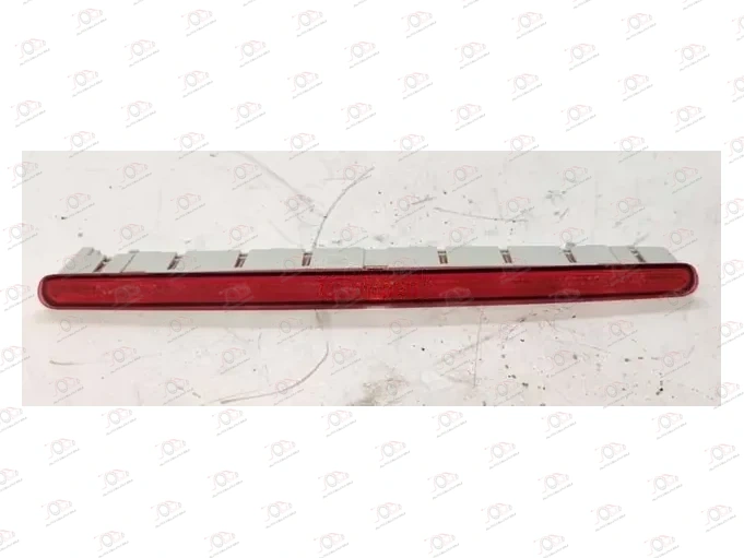 Treće Stop Svetlo Audi A3 (3 Vrata) 2003-2008 — Audi A3
