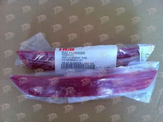 Katadiopter u Zadnjem Braniku Ford Mondeo 2007-2011 - DESNO — Ford Mondeo
