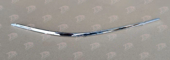 Lajsna Prednjeg Branika Bočna Hrom Mercedes Cls (W218) Coupe (od 2012.) - DESNO — Mercedes CLS (W218)