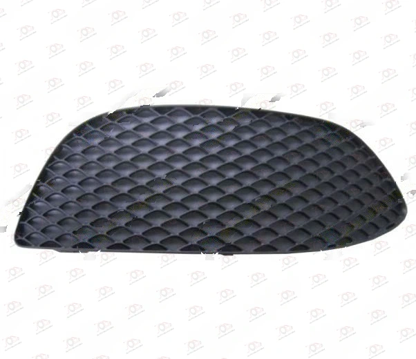 Rešetka Prednjeg Branika (Base-Line) Mercedes C Class (W205) SDN/S.W. (od 2014.) - DESNO — Mercedes C-Class (W205)