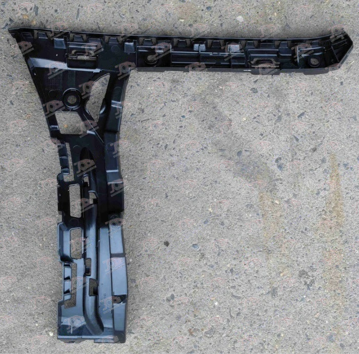 Nosač Zadnjeg Branika Plastični (C43 Amg/C63 Amg/C300/C400/350e) Mercedes C Class (W205) SDN/S.W. (od 2014.) — Mercedes C-Class (W205)