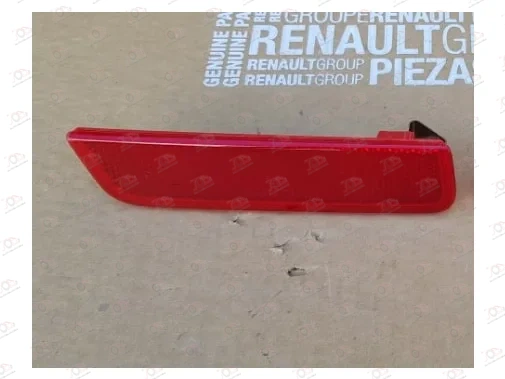 Katadiopter u Zadnjem Braniku Dacia Duster 2010-2017 - LEVO — Dacia Duster