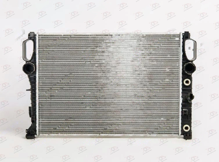 Hladnjak Motora 2.8 Benzin / 2.0/2.2 CDI (Man/Auto) (+/-AC) (64x45) Mercedes Cls (219) Coupe 2004-2008 — Mercedes CLS (W219)