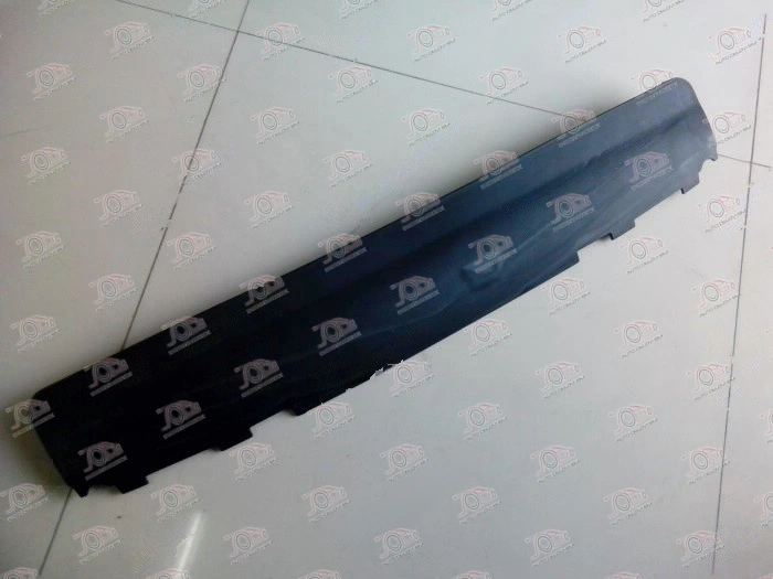 Poklopac Sine Prednjeg Branika Plastičan Audi Q5 (od 2008.) — Audi Q5