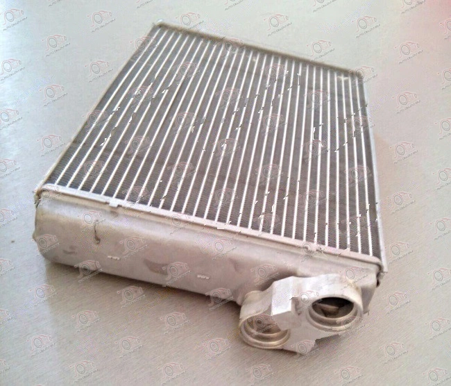 Grejač Kabine (Br) (255x180x32) Audi A4 2008-2012 — Audi A4 (B8)