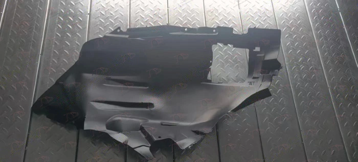 Potkrilo (Prednji Deo) Mercedes Gl (X166) 2012-2015 - LEVO, strana: levo — Mercedes GL-Class (X166) (2012–2015.)