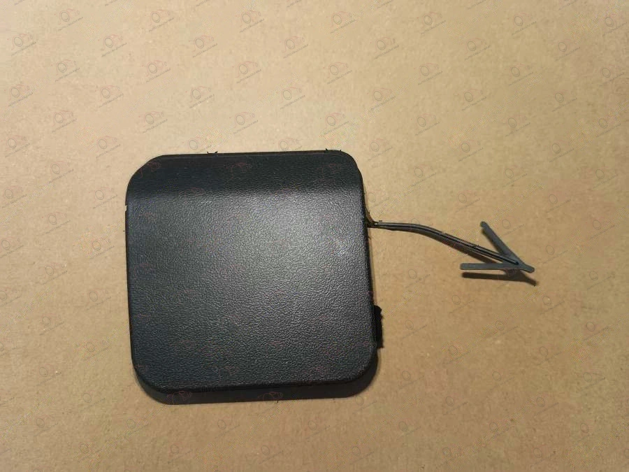 Poklopac Kuke Zadnjeg Branika (H/B) Ford Focus (od 2018.) — Ford Focus (2018–2026.)