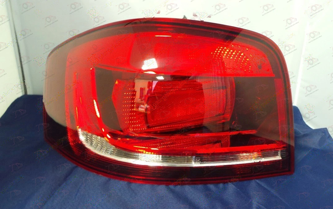 Stop Lampa 3 Vrata 10- (Marelli) Audi A3 2008-2013 — Audi A3 (2008–2013.)