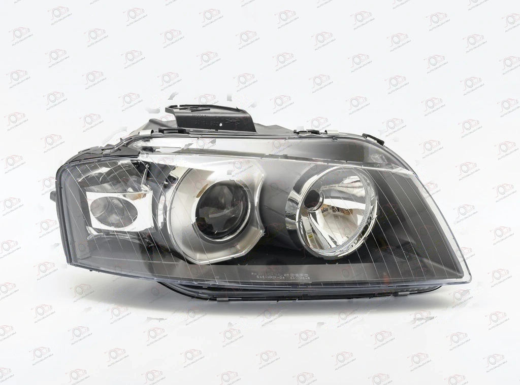 Far Xenon -05 Audi A3 2003-2008 - DESNO, strana: desno — Audi A3 (2003–2008.)
