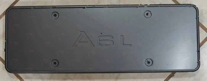 Držač Prednje Tablice Plastični (Usa Tip) Audi A6 2008-2011 — Audi A6 (C6) (2008–2011.)