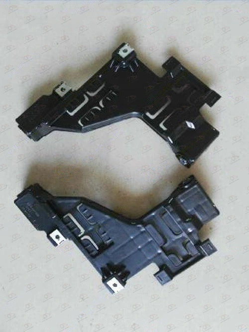 Nosač Fara Unutrašnji Donji Plastični Audi Q5 (od 2008.) - DESNO, strana: desno — Audi Q5 (2008–2026.)