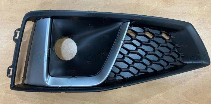 Rešetka Prednjeg Branika (Hrom Lajsna) Audi A4 (od 2019.) - DESNO, strana: desno — Audi A4 (B9) (2019–2026.)