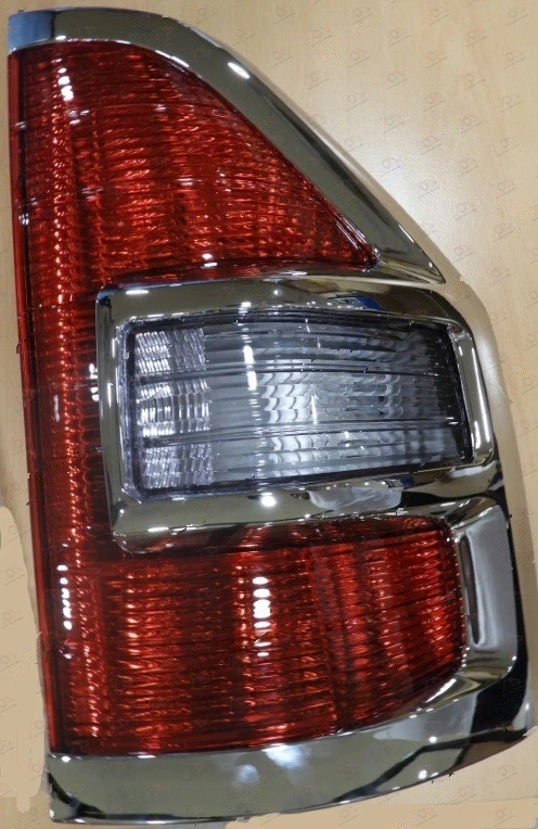 Stop Lampa -03 Mitsubishi Pajero 2001-2007 - DESNO, strana: desno — Mitsubishi Pajero (2001–2007.)