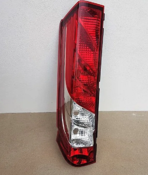 Stop Svetlo Iveco Daily od 2014. do 2019. - LEVO — Iveco Daily (2014-2019) (2014–2019.)