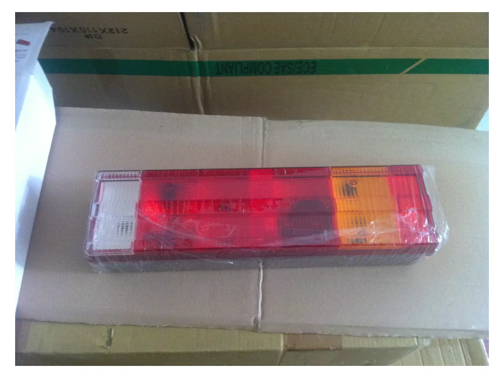 Stop Svetlo Mercedes Sprinter 1995-2006 - DESNO — Mercedes Sprinter 208/416 1995-2006 (W901/W905)