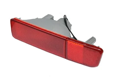Zadnja Maglenka Mitsubishi Outlander 2003-2007 - DESNO — Mitsubishi Outlander